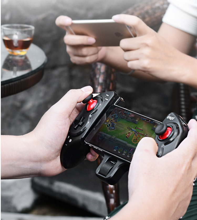 Wireless Telescopic Mobile Gaming Controller Stretchable Phone FPS Gamepad